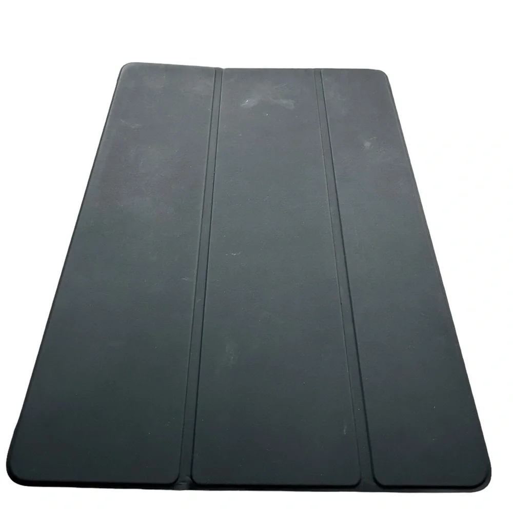 iPad Smart Cover in Grey. GUC